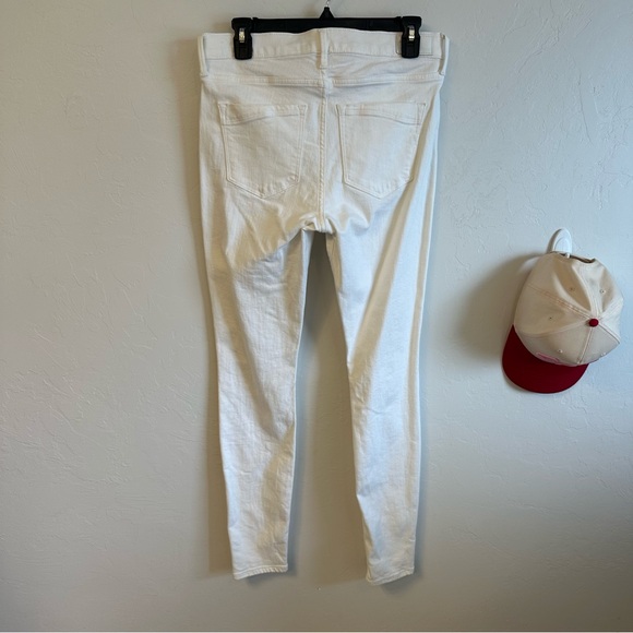 Express Women's Cream Skinny Jeans - Picture 3 of 4